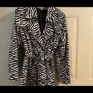 Chic Zebra Jacket with belt. Size 18/20W